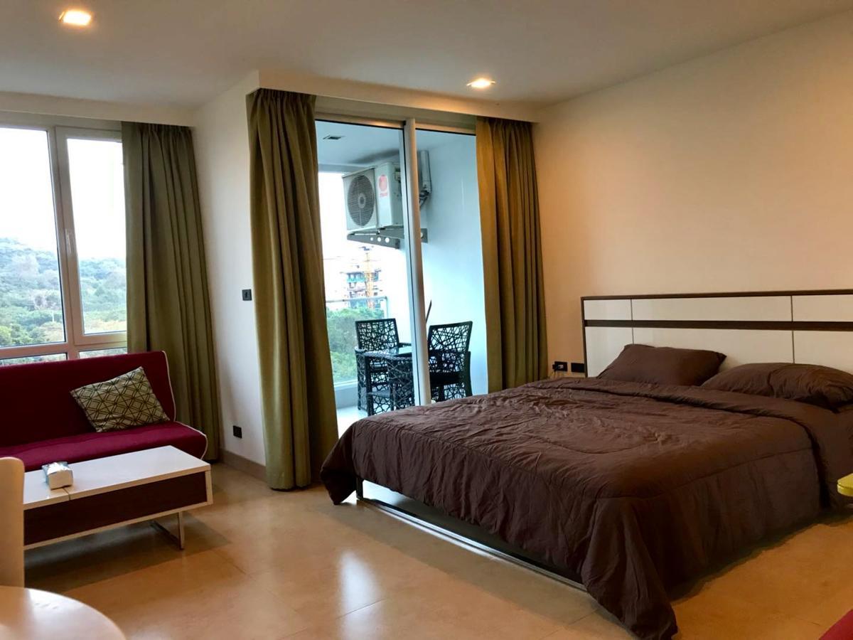 The Cliff Condominium Pattaya Exterior photo